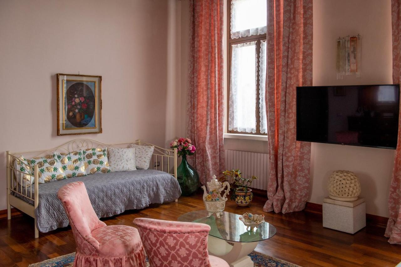 Palazzo Bed And Breakfast Calvisano Exterior photo